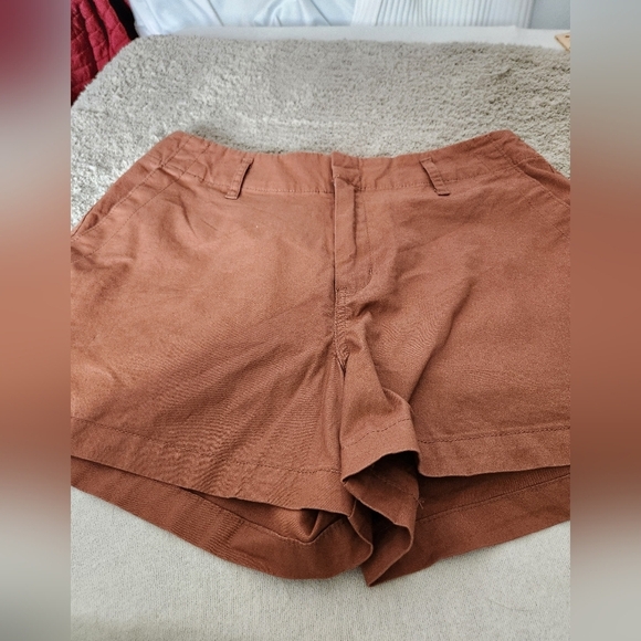Women's High-Rise Everyday Chino Shorts - A New Day Brown - Picture 4 of 13